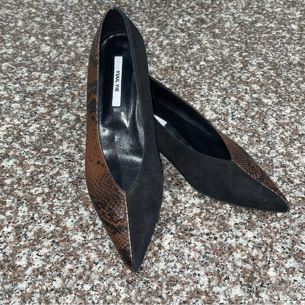YUUL YIE 
Printed Mules